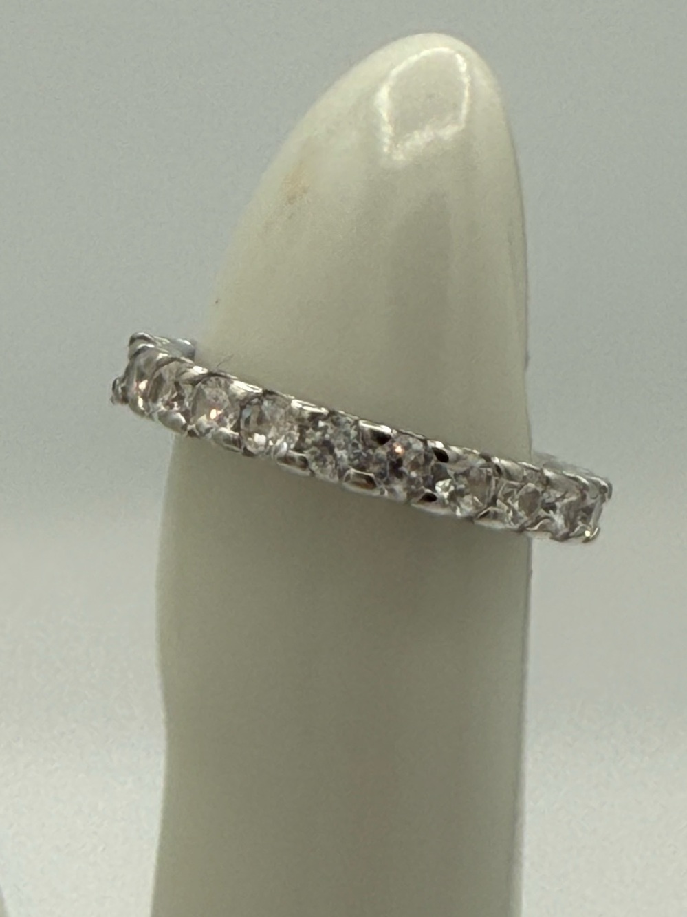 Sparkling Sz 6 Silver Tone Full Eternity Band Clear Stones Ring Elegant Wedding